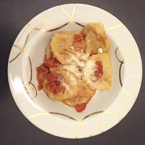 Raviolis maison au jambon cru, mozzarella et tomates séchées - Les plats de Véro
