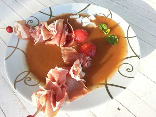 Soupe froide melon-pastèque-menthe - Les plats de Véro