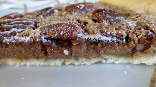 Tarte aux noix de pécan et sirop d'érable - Les plats de Véro