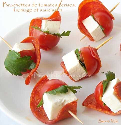 Brochettes de tomates cerises, fromage et saucisson