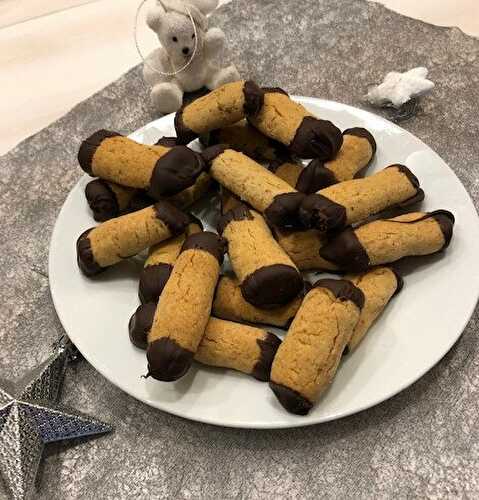 Bredeles aux noisettes et chocolat