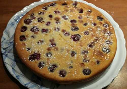 CLAFOUTIS AUX CERISES