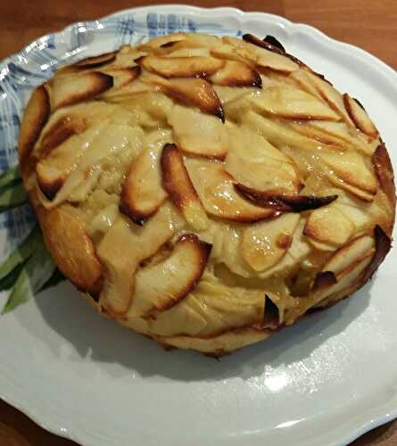 GÂTEAU INVISIBLE AUX POMMES