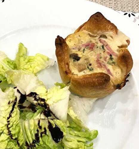 Petits paniers feuilletés au jambon et fromage