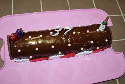 Bûche Mousse Chocolat sur croquant praliné