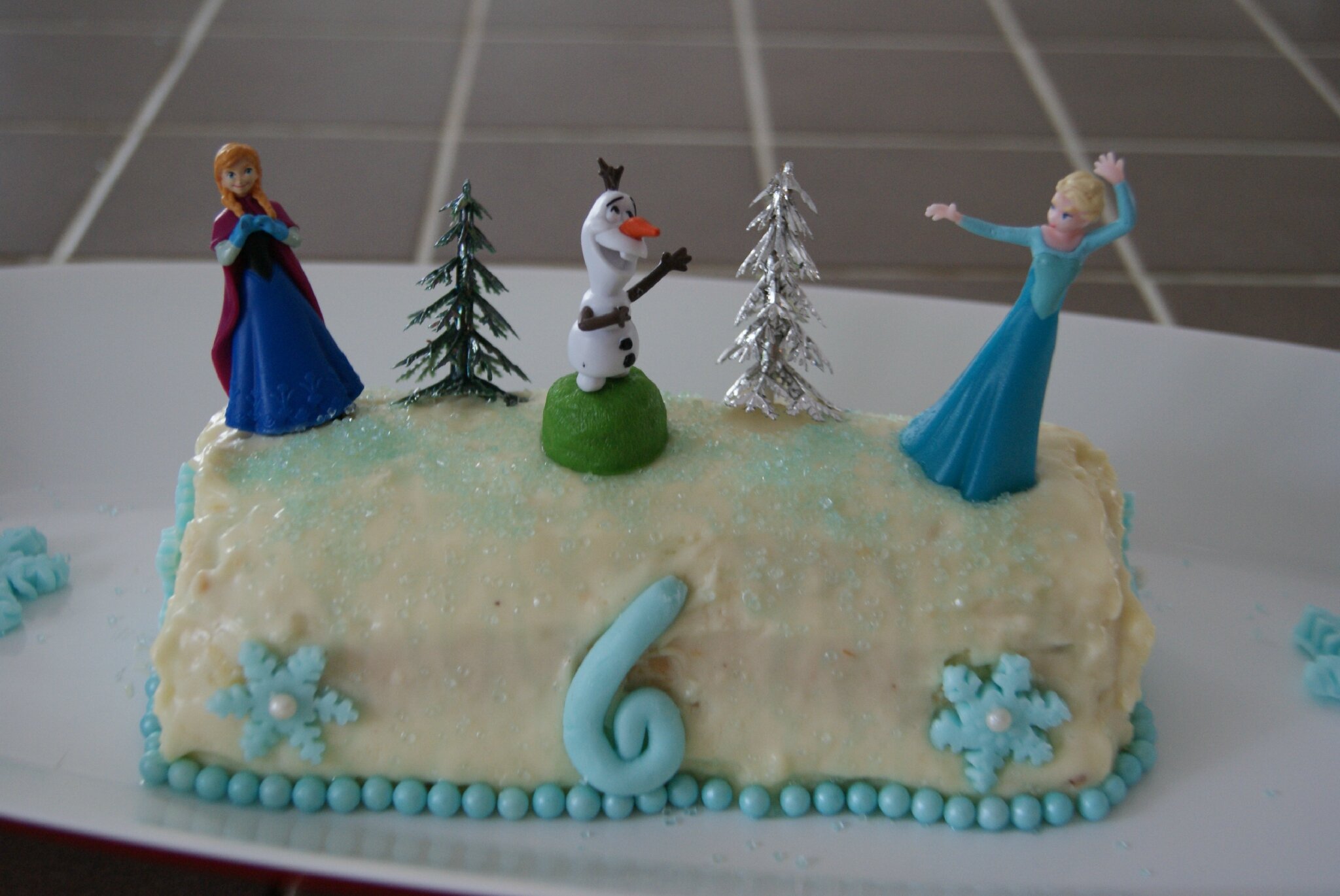 Gâteau roulé Reine des Neige choco blanc et noir