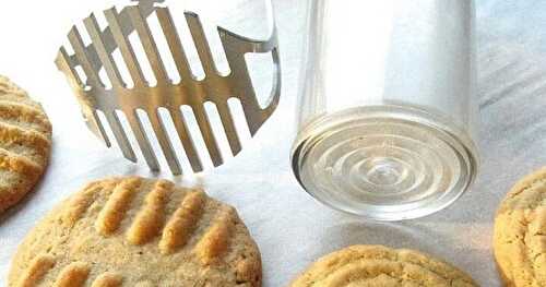 FAIRE DES FORMES SUR LES BISCUITS