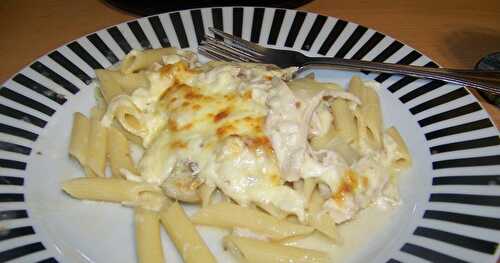 GRATIN DE PENNES AU POULET ET CHAMPIGNONS