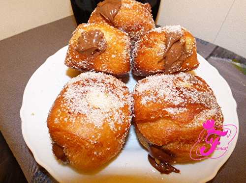 Beignets fourrés au chocolat