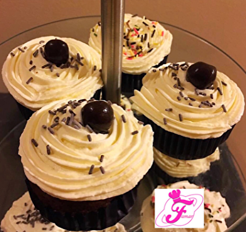 Cupcakes Vanille - Chocolat - Les Recettes de Famar