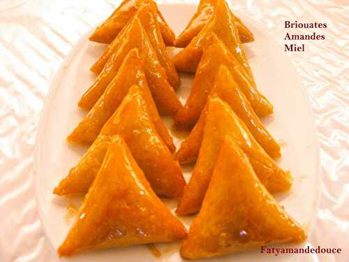 Briouates aux amandes et miel