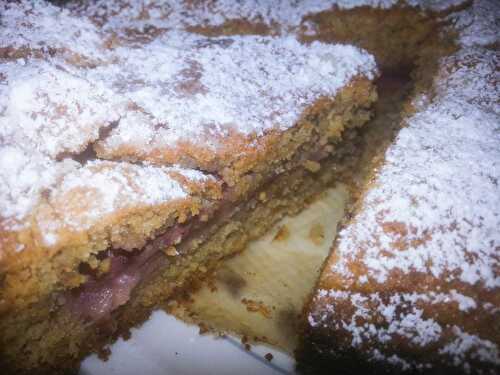 Gâteau à la fraise et aux amandes