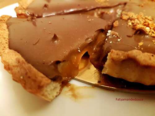 Tarte au chocolat et à la crème au beurre salée