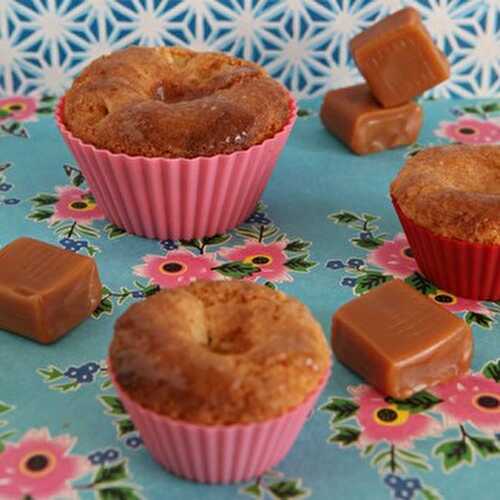 Petits gâteaux fondants aux poires cœur caramel