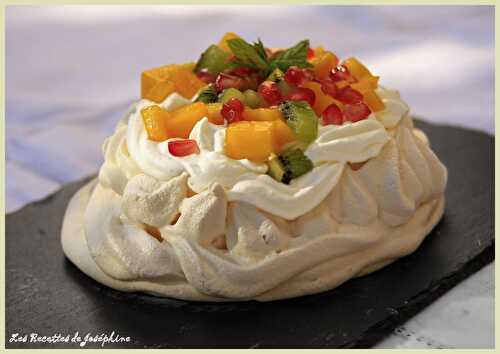 Pavlova aux Fruits Exotiques