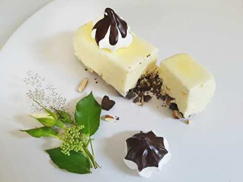 Comme un Vacherin Glacé Vanille et Miel, Amande et Chocolat Croquant - Les recettes de l'Alsacienne