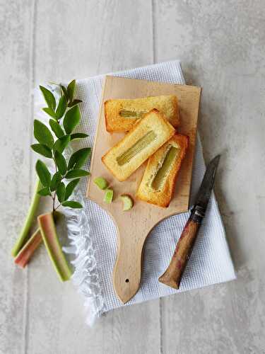 Financiers à la Rhubarbe