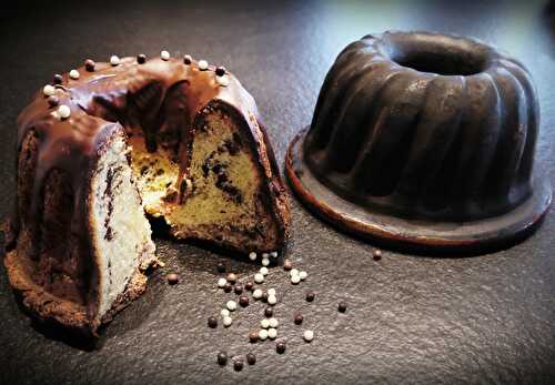 Kougelhopf (Kouglof) aux Pépites et Glaçage Chocolat