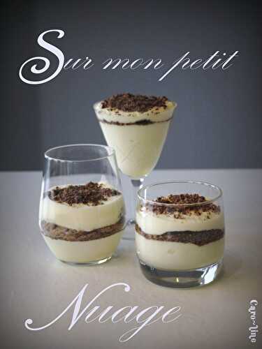 Mousse Petits-Suisses, Chocolat Blanc, Eclats de Chocolat Noir et Speculoos