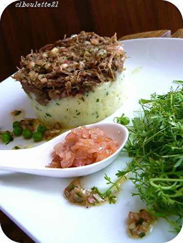 Parmentier de Canard Renversé, Vinaigrette et Confit d'Echalotes