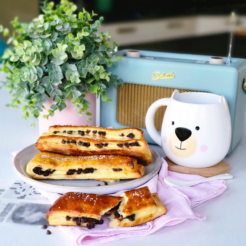 Petit Pain Suisse aux Pépites de Chocolat ou Choco-Suisse (Recette Thermomix)