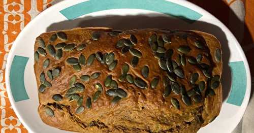 Breadcake à la patate douce et aux graines de courge (sans sucres ajoutés)