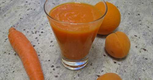 Smoothie bonne mine abricots carotte et orange