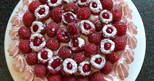 Gâteau à la pistache et à la framboise