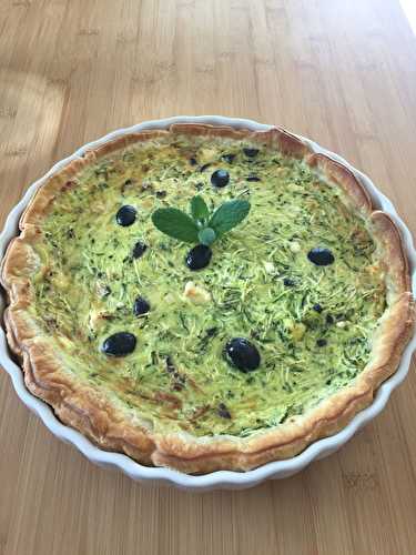 Tarte à la Grecque courgettes fêta olives  - Les recettes de Mumu