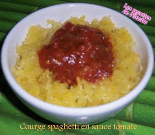 Courge spaghetti en sauce tomate