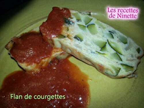 Flan de courgettes et sa sauce tomate