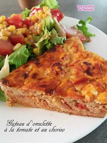 Gâteau d'omelette à la tomate et au chorizo