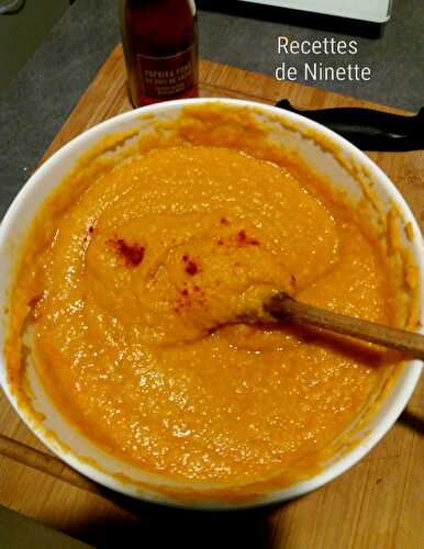 Purée de courge et lentilles corail aux carrés frais