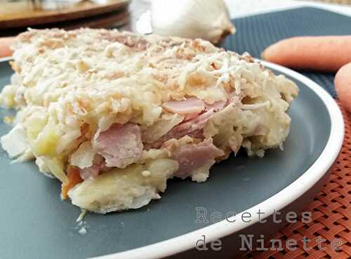 Gratin de chou blanc aux carottes, jambon et lardons