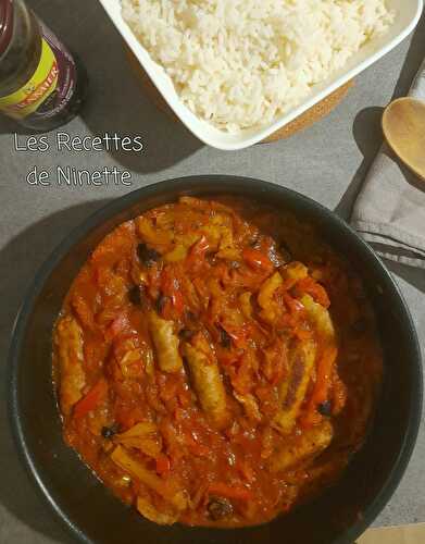 Saucisses aux poivrons et à la tomate