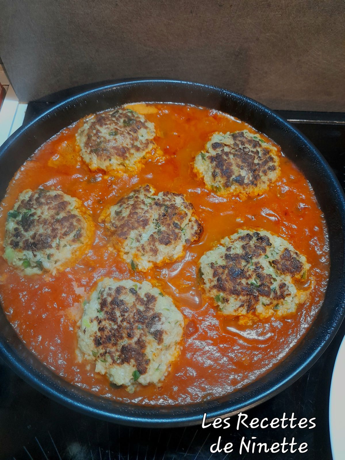 Croquettes de poisson à la sauce tomate