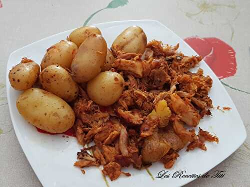 Grenaille et restes de poulet émiettés au paprika doux