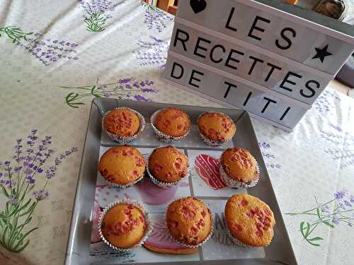 Muffins aux pépites choco fraise de Fouzia Rose