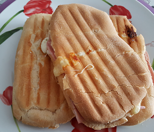 Panini jambon fromage maison