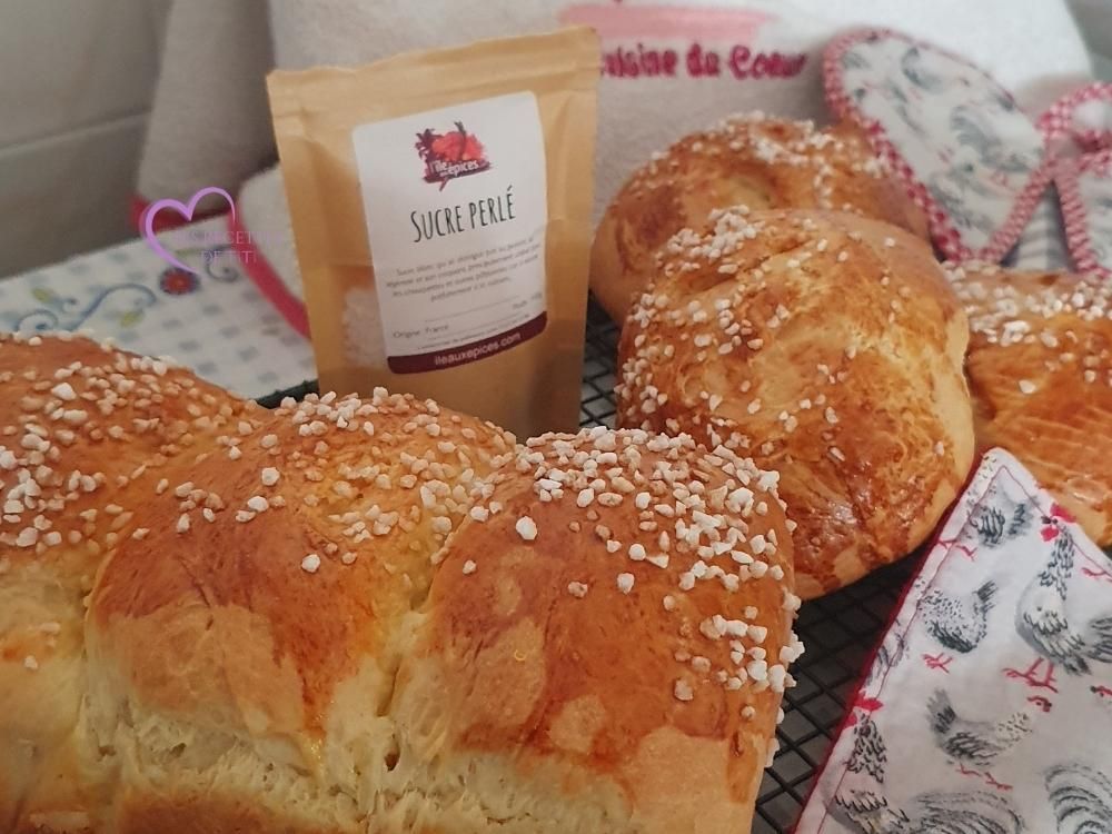 Brioche et ses briochettes au sucre perlé