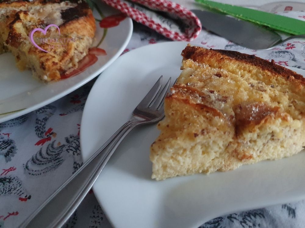 Gâteau de brioche perdue aux noisettes