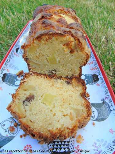 Cake aux pommes , rhum et raisins