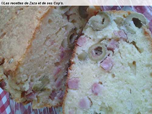 Cake jambon,emmental et olives.