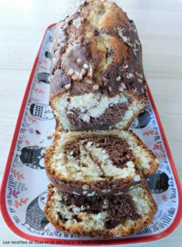 Cake marbré , au yaourt , à la vanille et au cacao.