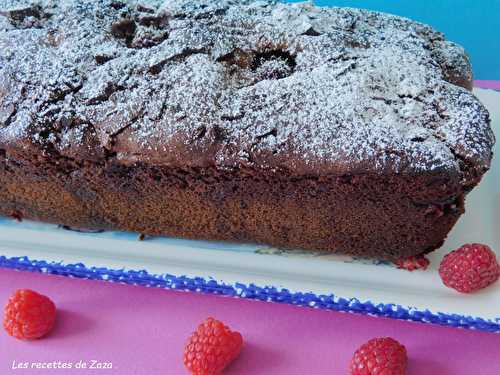 Cake très chocolat aux framboises du jardin - Les recettes de Zaza .