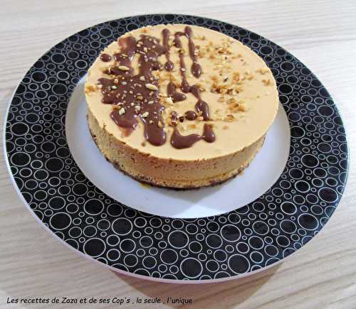 Cheesecake sans cuisson caramel ,noisettes et chocolat  - Les recettes de Zaza .