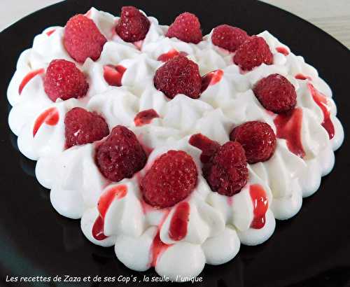 Cœur de Pavlova aux framboises du jardin