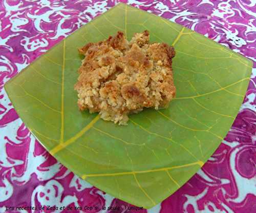 Crumble pommes , salidou , amandes et noisettes...