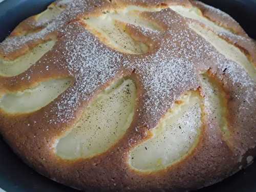 Gâteau moelleux aux poires