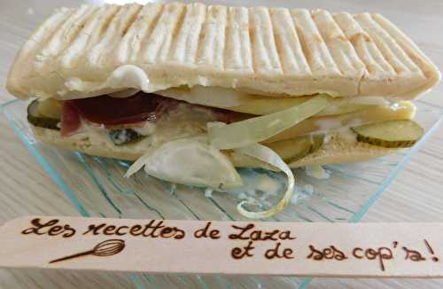 Panini au jambon cru , endive et raclette